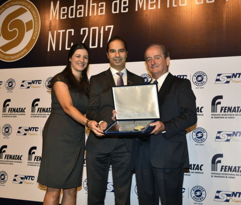 Medalha Mrito do Transporte - NTC&Logstica