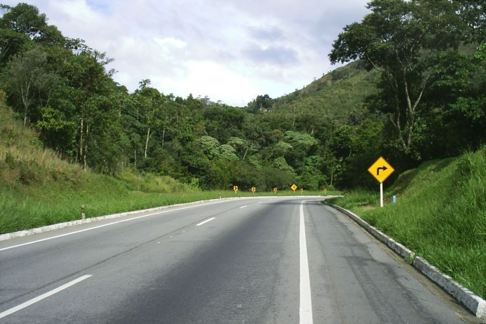 Concer realiza novo desmonte de rochas na quarta e sexta, na descida da Serra de Petrpolis