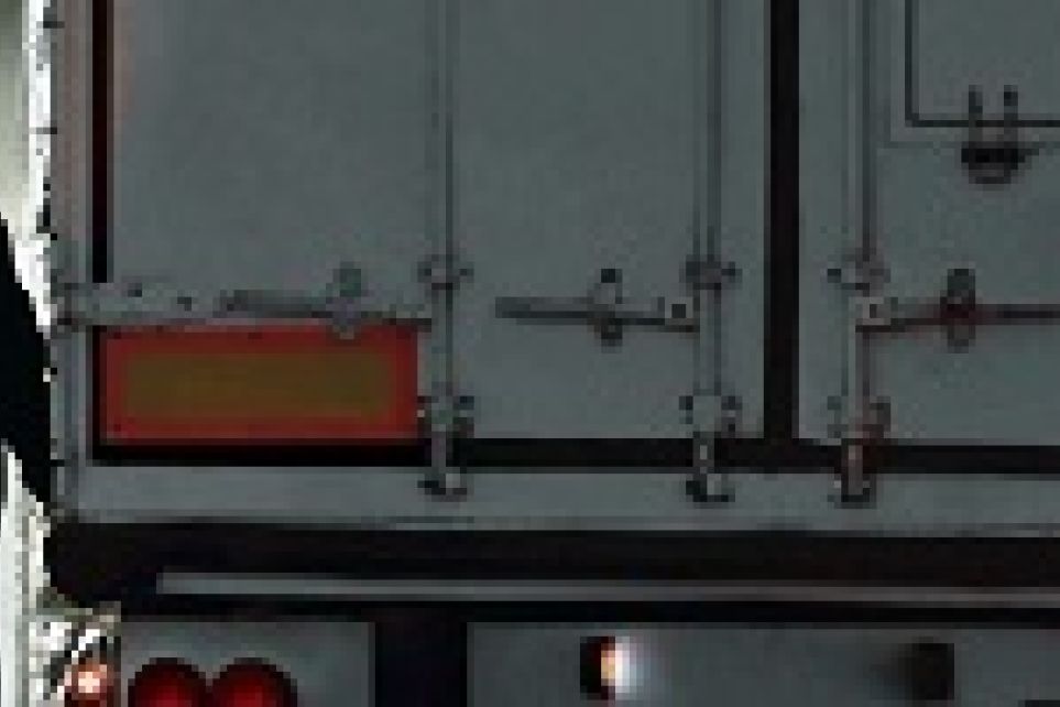 Transportes no Brasil sofrem com roubos de cargas, comenta especialista