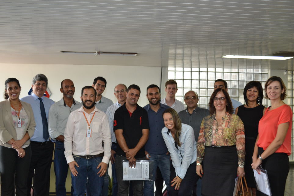 Setcemg recebe doutor em liderana para palestra 