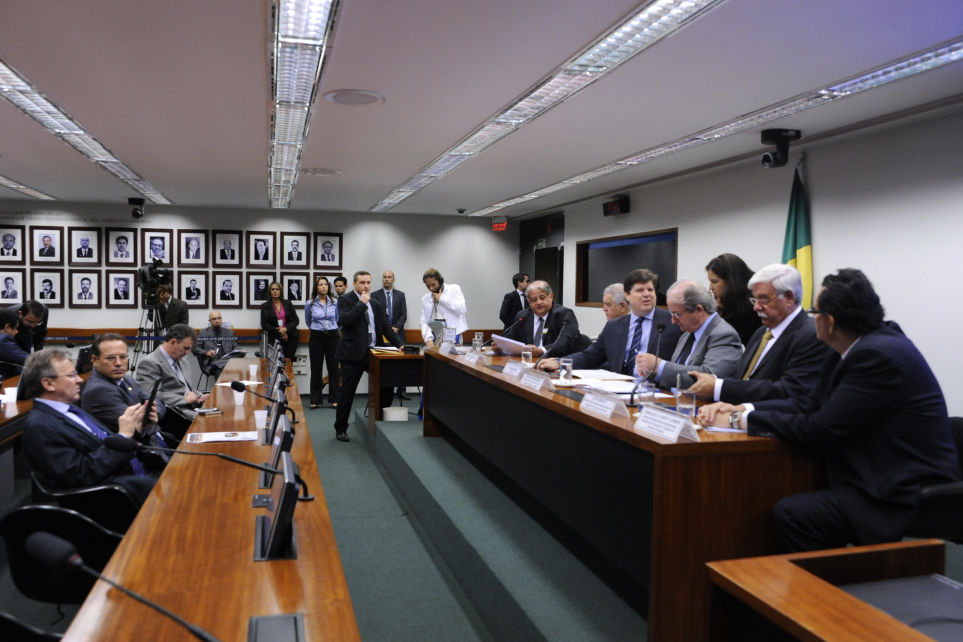Parecer preliminar sobre marco regulatrio de transporte de cargas ser apresentado na quinta
