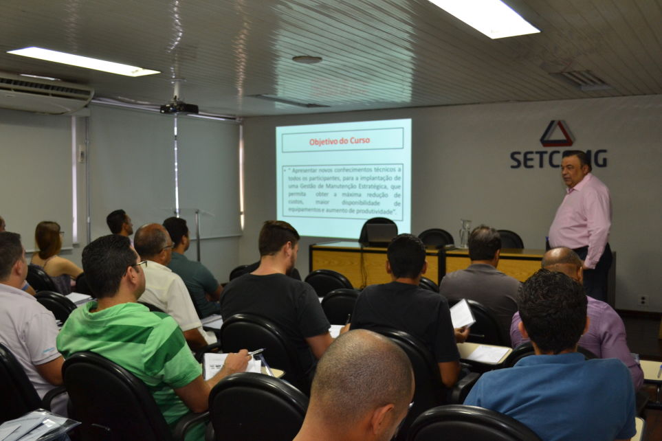 e-Social e manuteno de frotas foram temas de treinamentos da semana