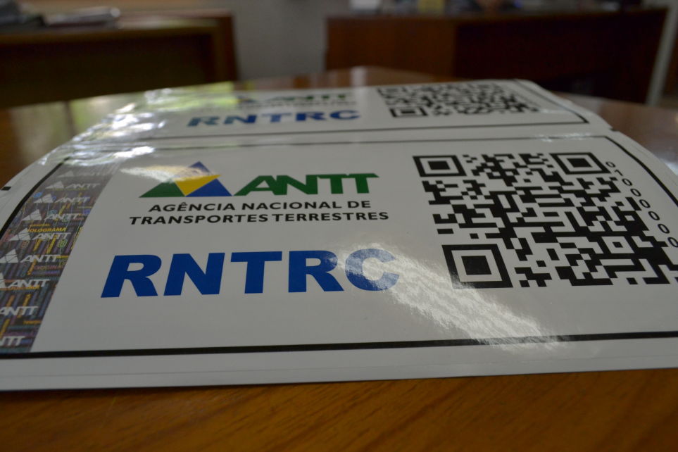 ANTT ir selecionar e credenciar entidades interessadas em aplicar a prova eletrnica de conhecimentos para comprovao da aprovao de TAC e RT 