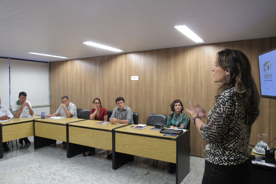 Fetcemg rene Sindicatos filiados em workshop