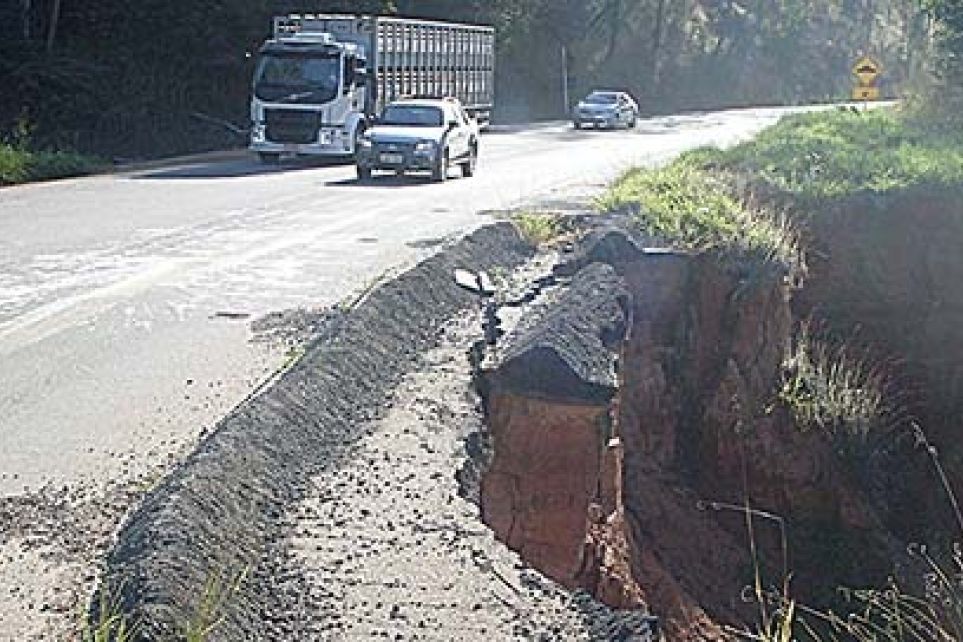 Rodovias precrias ampliam efeitos da crise