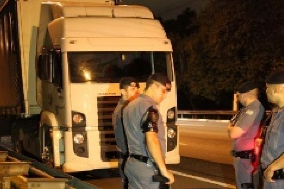 Roubos de carga de caminho explodem e batem novo recorde em SP