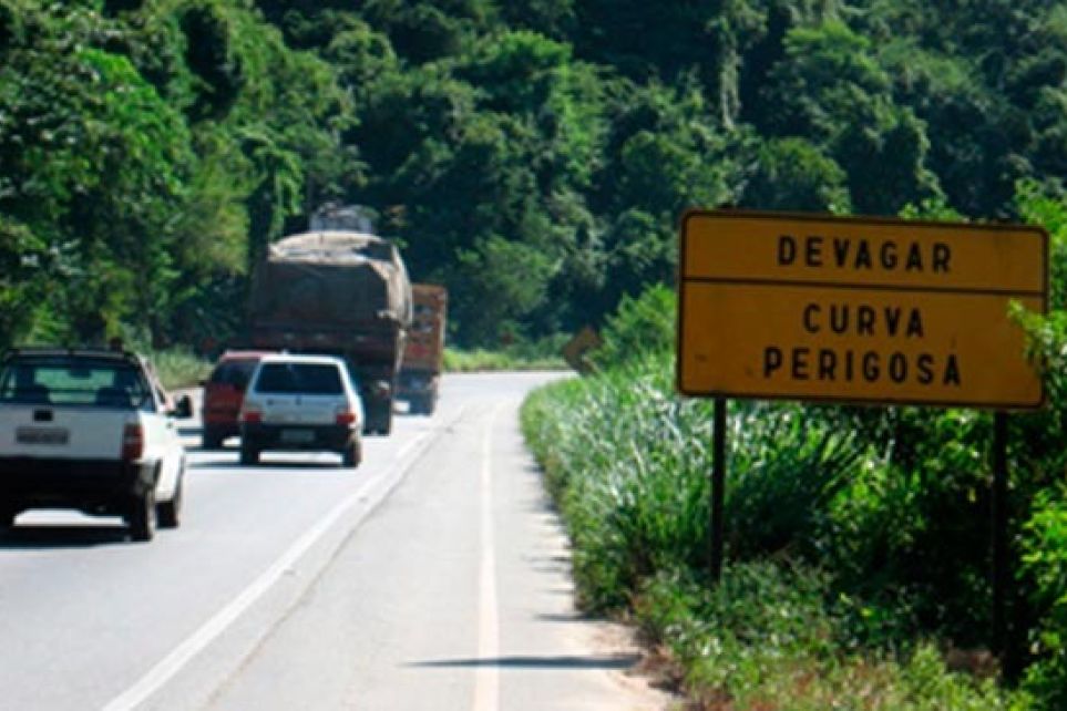 Trecho da BR-101 no ES  o 3 mais perigoso das rodovias federais 