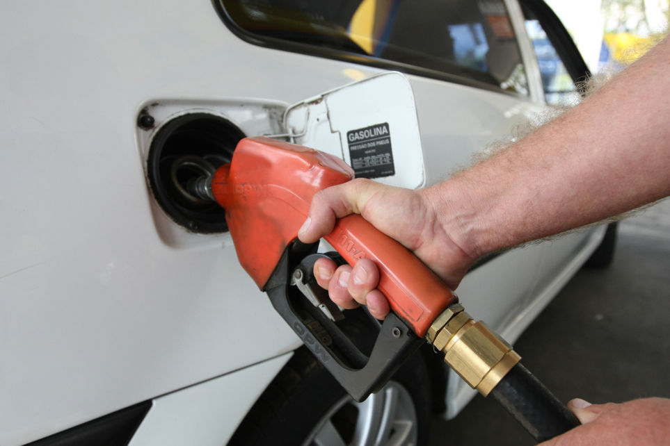 Consumo de combustveis cresce 5,2% no Brasil, em 2014
