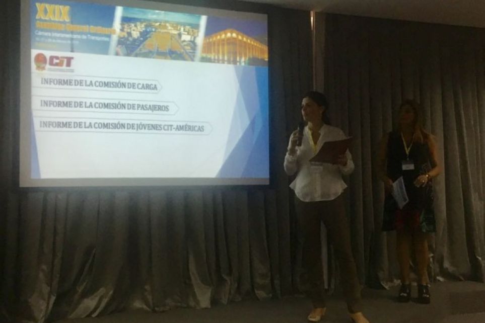CIT aprova proposta da ComJovem para comisso internacional