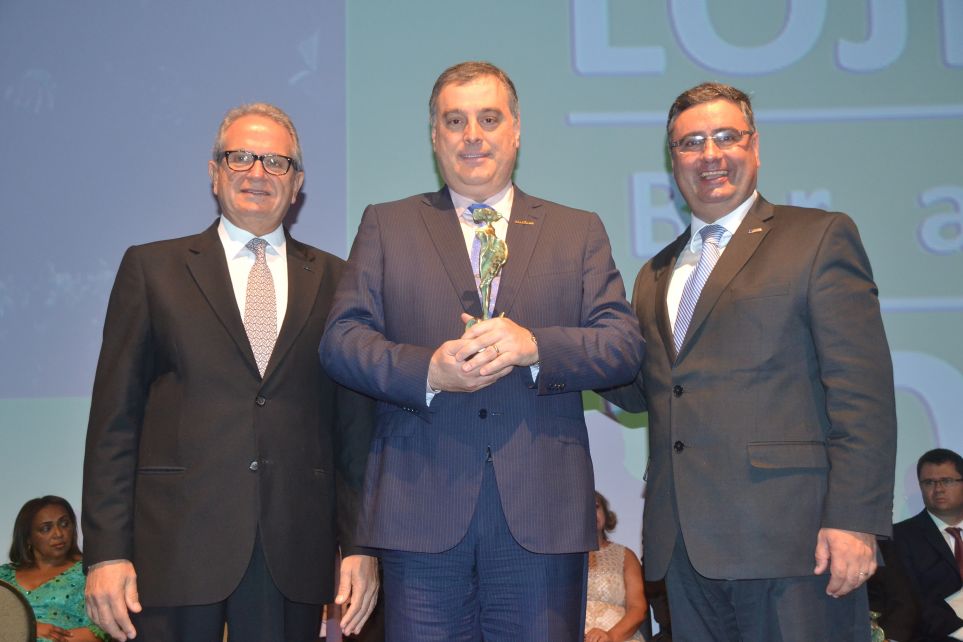 Braspress recebe Prmio Mrito Lojista Brasil 2013