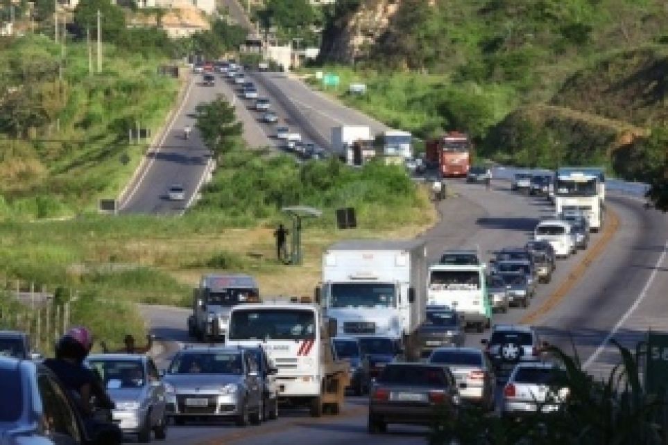 DNIT E ANTT no se entendem sobre o destino da BR-381: licitar ou conceder?