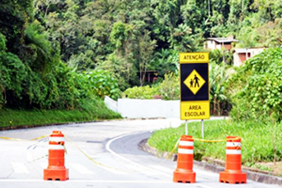 Trnsito livre na BR-040 sentido RJ