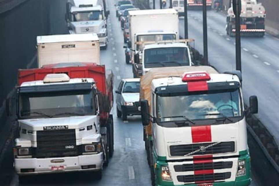 NTC divulga estudo sobre restries ao trnsito de caminhes nas capitais brasileiras