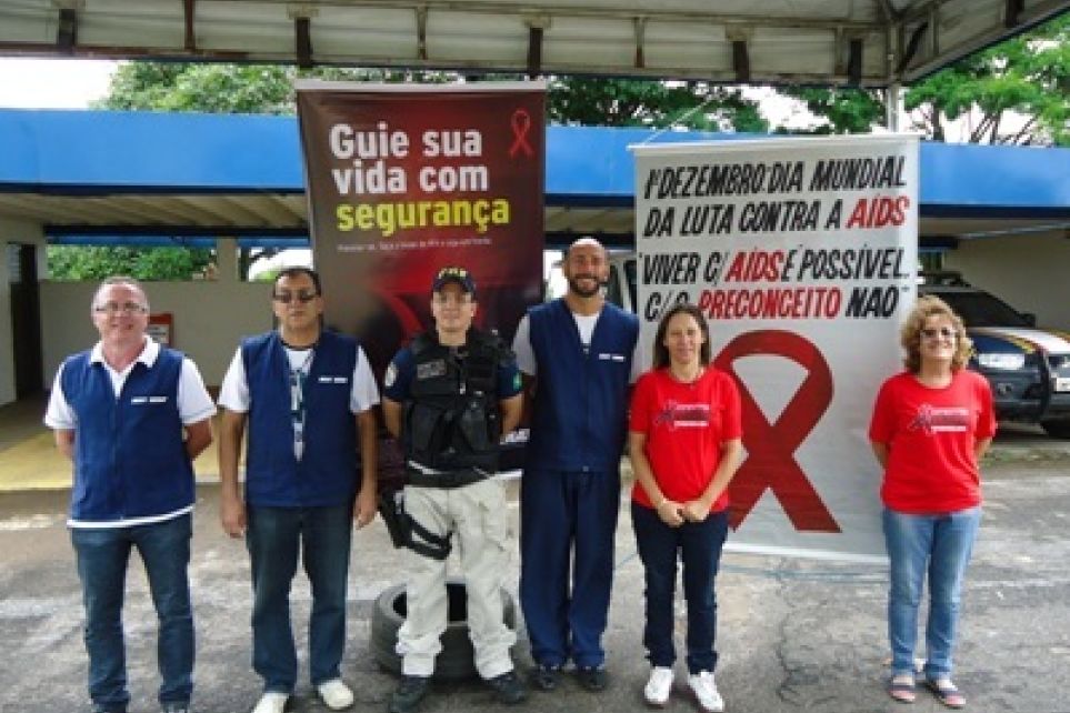 Arax realiza ao de combate ao HIV
