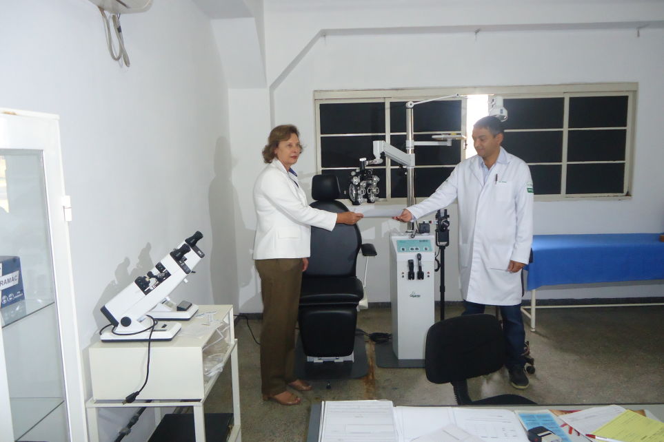 Unidade de Arax doa equipamentos oftalmolgicos