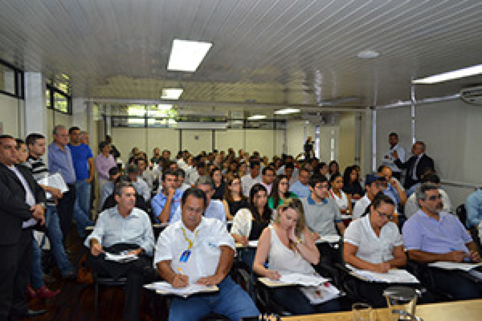 Caf com Palestra apresentou os efeitos da Lei 13.103/15