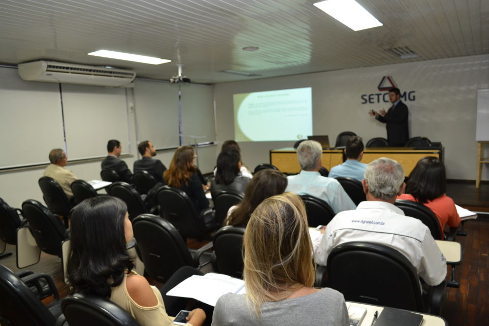 GT Tributrio discute PIS COFINS em reunio