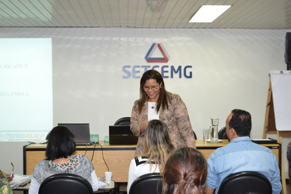 Setcemg recebe coach para falar sobre liderana