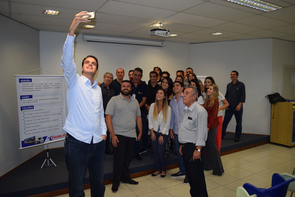 Setcemg parabeniza ComJovem BH e Regio pelo Dia do Jovem