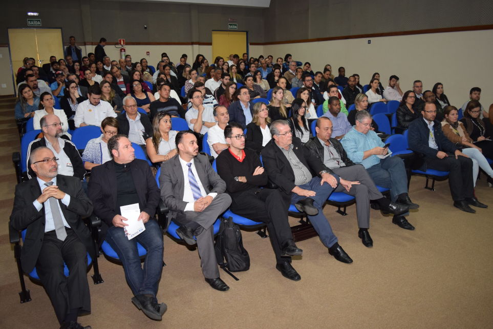 Caf com Palestra apresentou as principais alteraes trazidas pela reforma trabalhista
