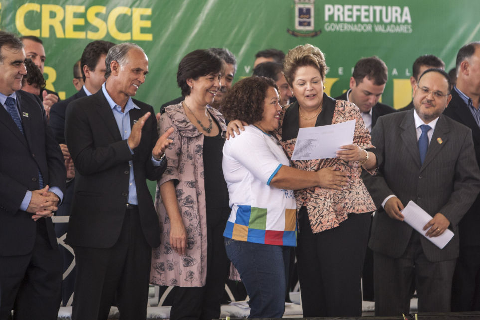 Com a presena de Dilma Rousseff, Pronatec certifica alunos em Governador Valadares