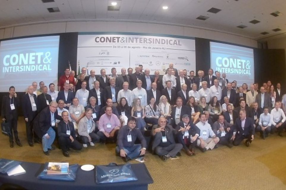 Empresrios e lideranas do transporte reunidos no Conet&Intersindical
