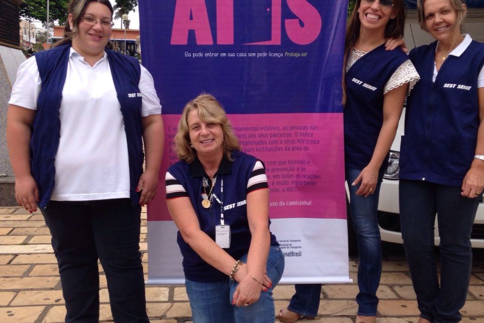 Combate  Aids  destaque nas aes do Sest Senat em dezembro