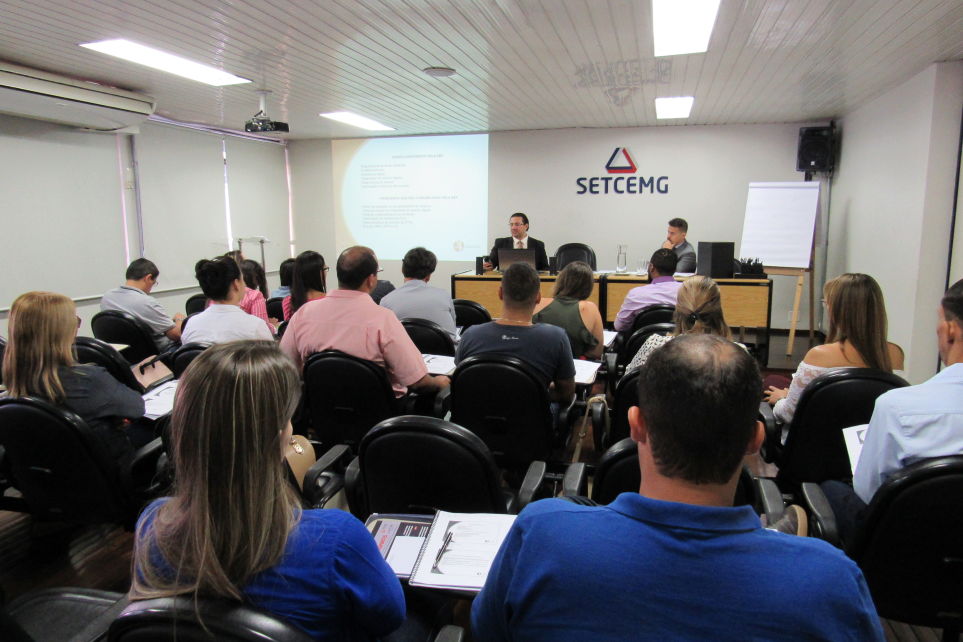 CT-e e MDF-e foram os destaques da capacitao do Setcemg