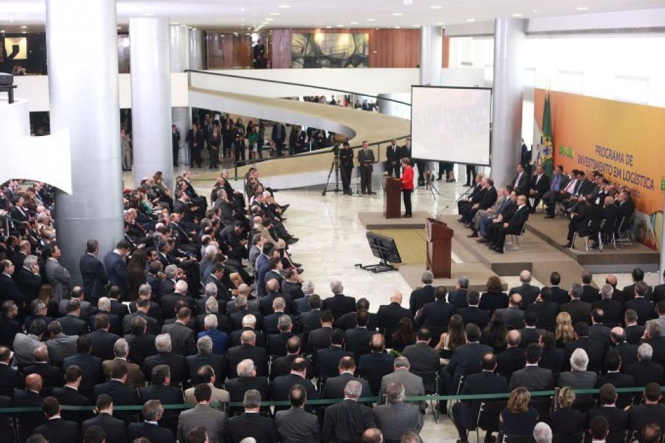 NTC&Logstica participa do lanamento do novo Plano de Investimento em Logstica no Planalto