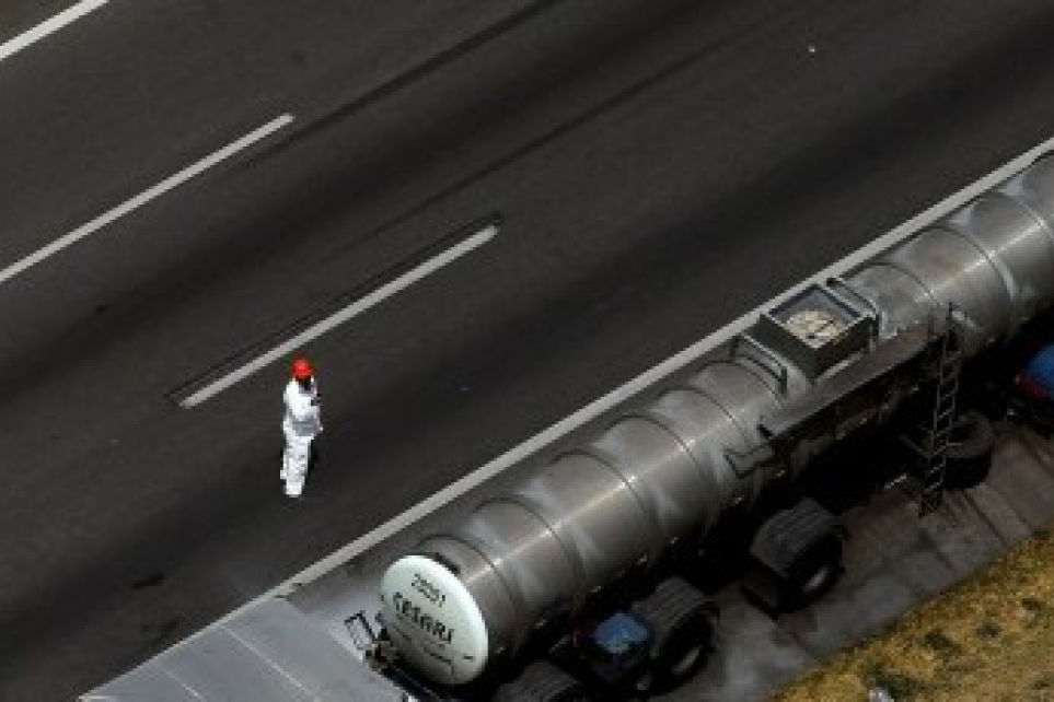 Transporte de Produtos Perigosos: Taxas, autorizaes e licenas