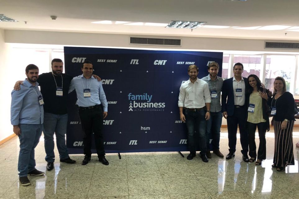 COMJOVEM BH participou de workshop na CNT