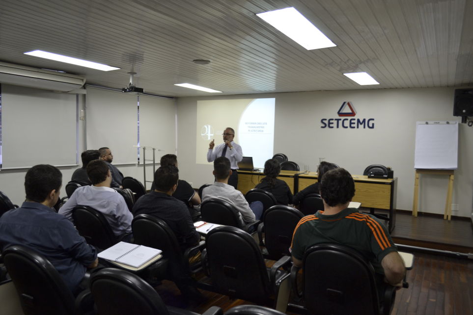Reforma Trabalhista  tema da reunio da ComJovem em BH