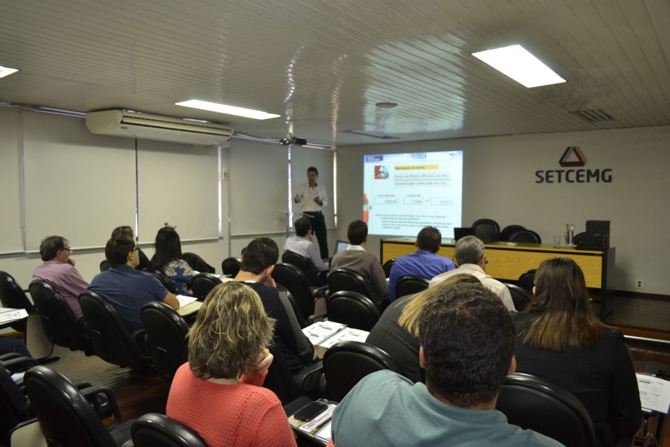 Lei do motorista e rentabilidade nas transportadoras foram temas de capacitaes