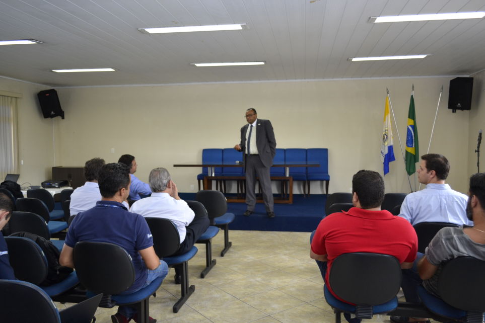 Fora-tarefa nas rodovias