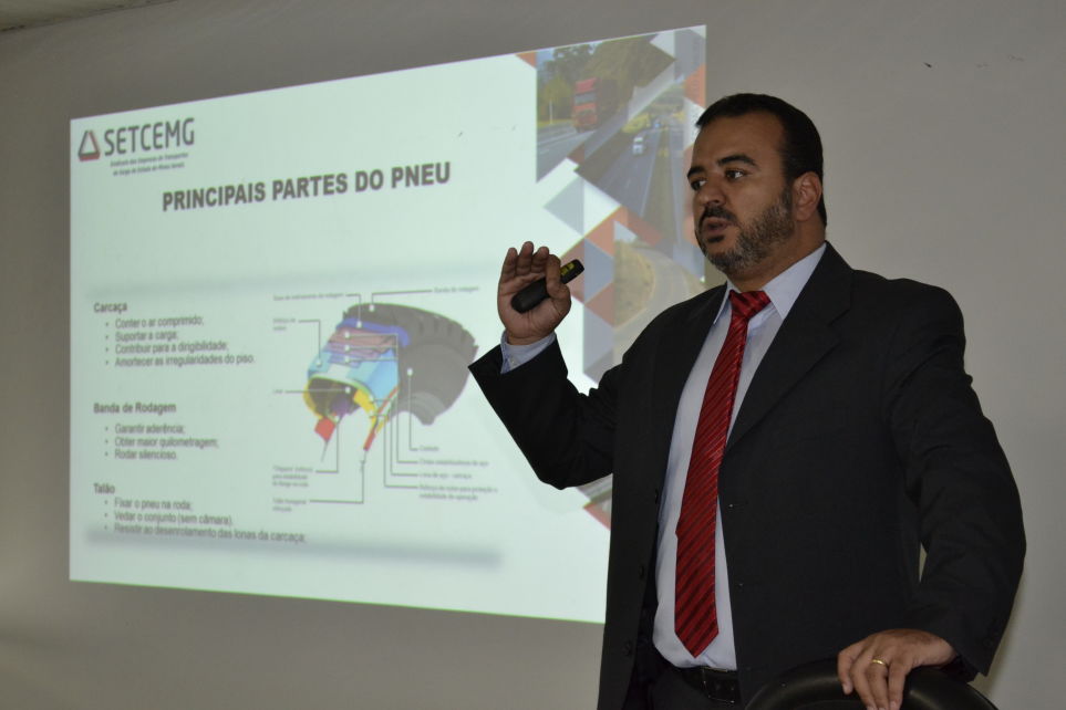 Gesto de pneus foi tema de capacitao na semana