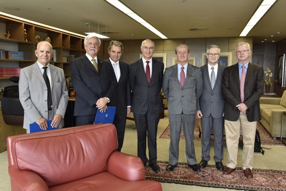 CNT defende modernizao das leis trabalhistas no TST