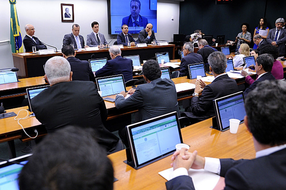 Parecer sobre reforma trabalhista deve ser votado at maio na Cmara