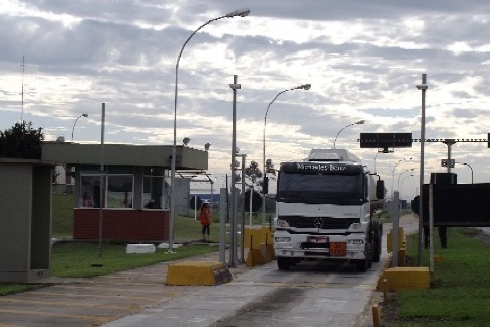 Contran eleva tolerncia de peso por eixo para 10%