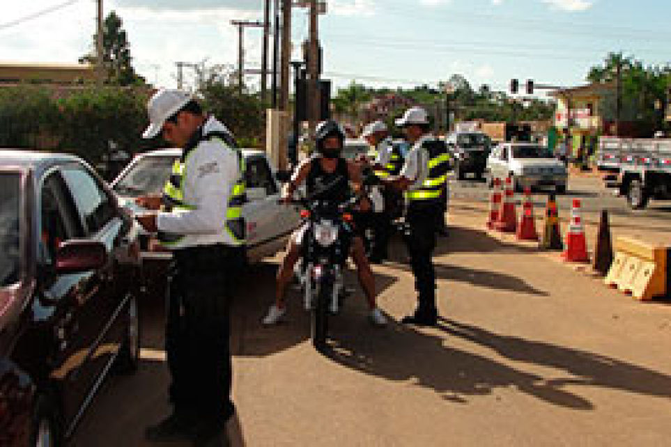 Motorista que esquecer carteira de habilitao poder no ser multado