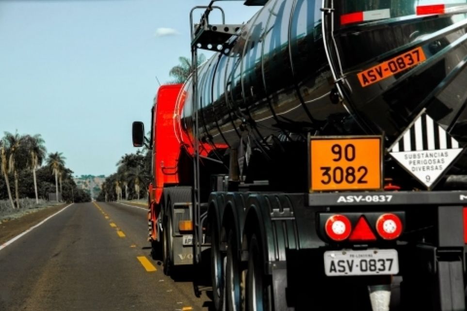Prorrogado para dezembro o prazo para empresas regularizarem o transporte de produtos perigosos 