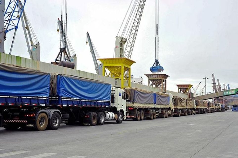  Novo trabalho desenvolvido pela CNT analisa impacto do aquecimento econmico no setor transportador