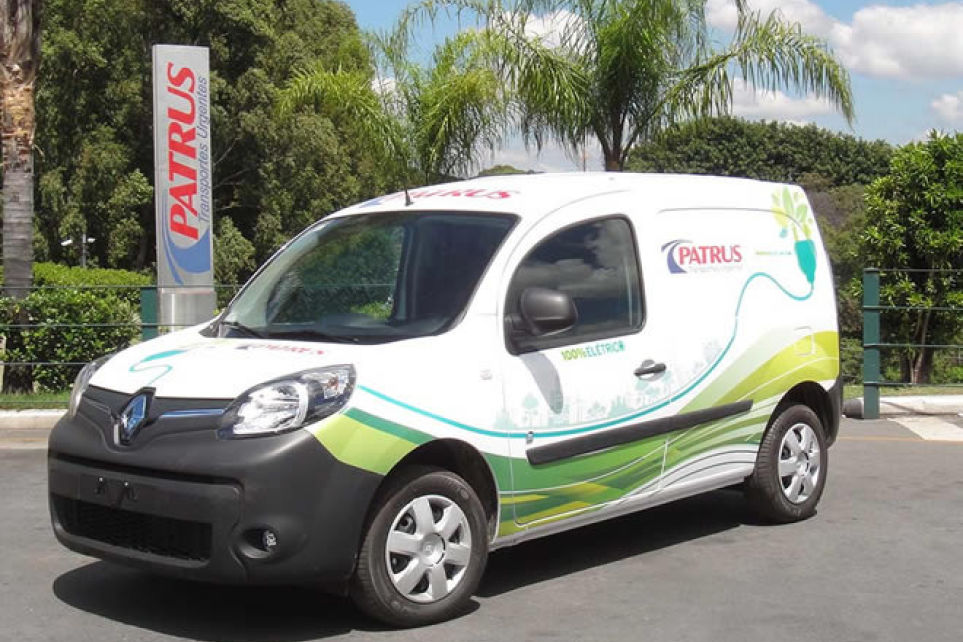 Fetcemg fala sobre veculo eltrico em evento da Patrus Transportes