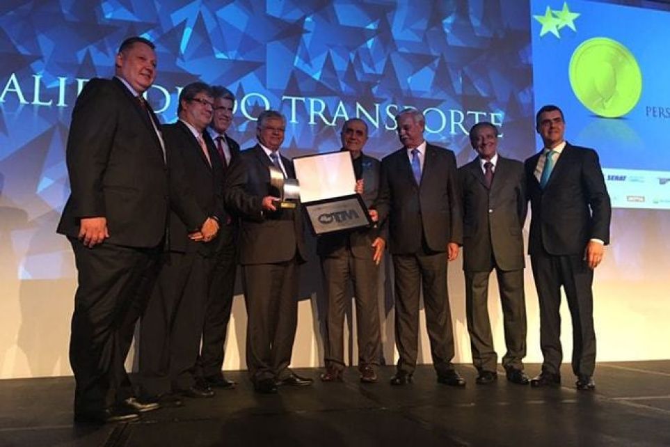 Presidente da CNT  eleito personalidade do transporte