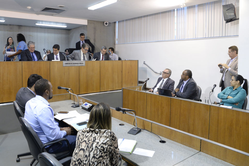 Roubo de cargas em debate na ALMG