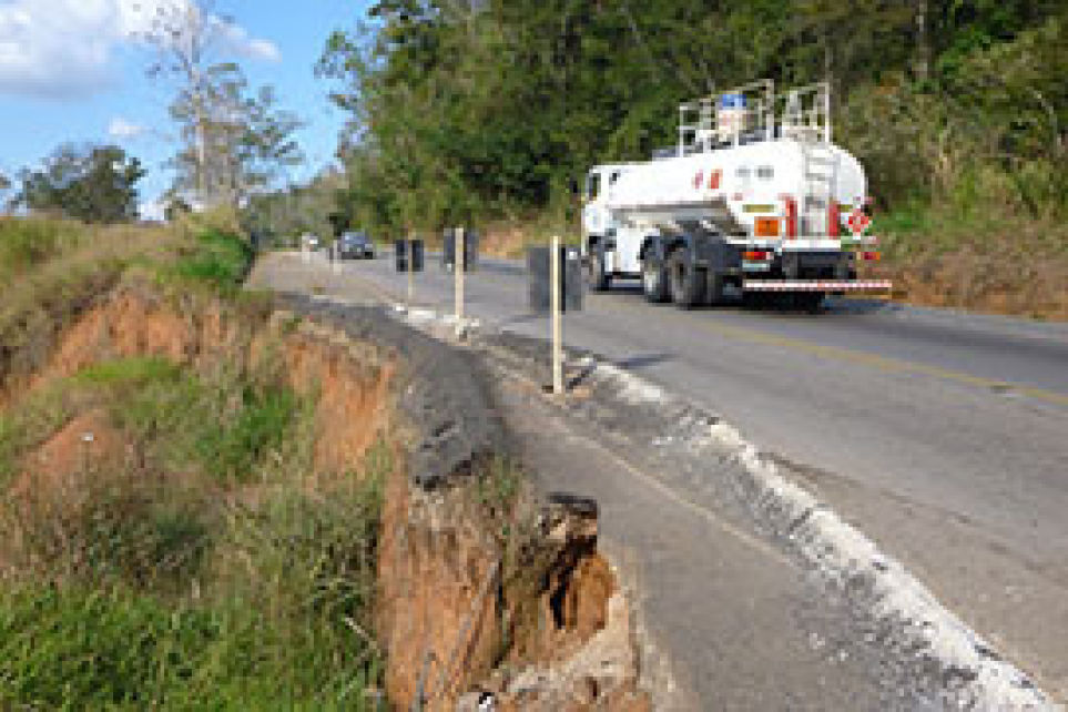 Mais de 60% das rodovias apresentam problemas, aponta Pesquisa CNT de Rodovias 2013