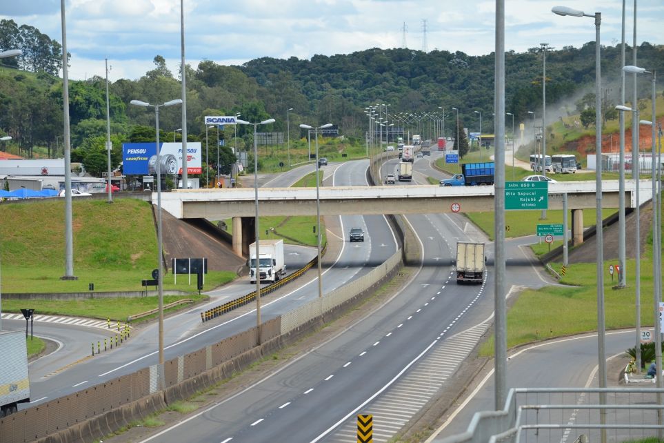 Rodovia Ferno Dias completa 60 anos