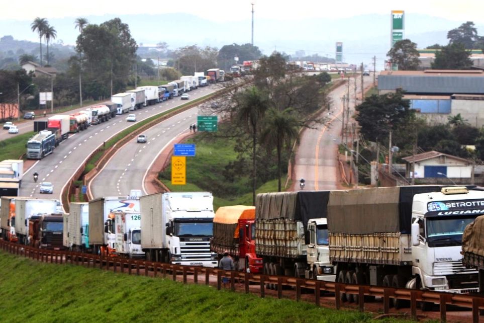 Preos inviabilizam transporte de cargas