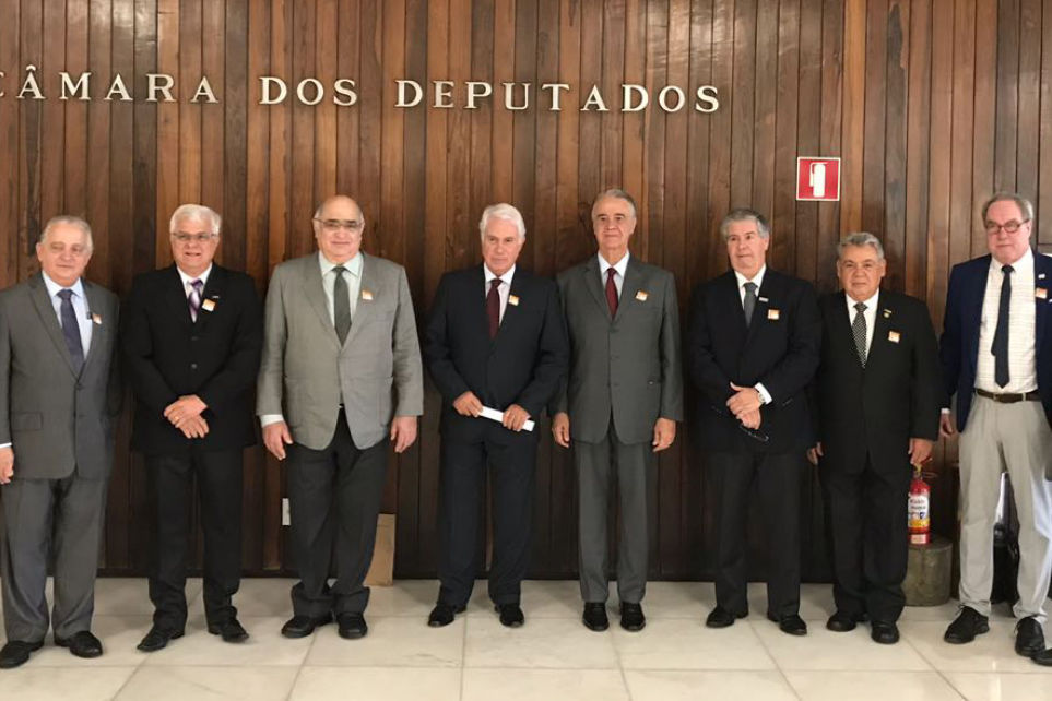 Empresrios mineiros vo a Braslia em apoio  Reforma da Previdncia
