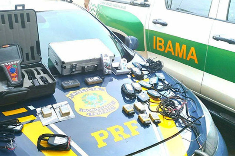PRF e IBAMA fecham cerco contra fraudes no Arla 32