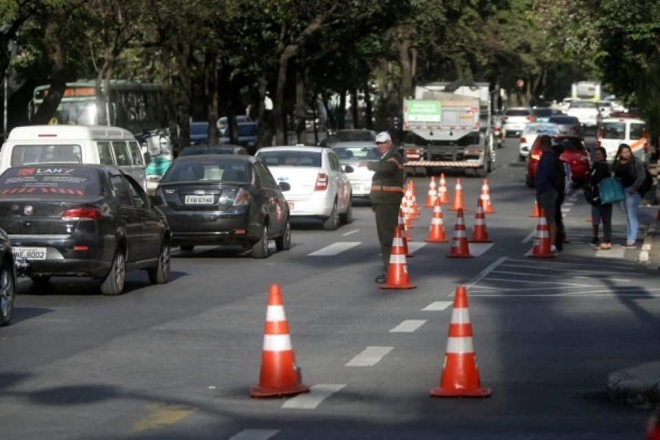 BHTrans inicia testes para desafogar fluxo nos horrios de pico